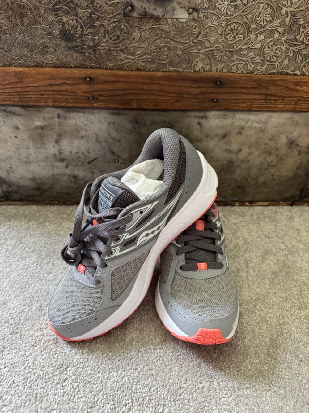 NIB Saucony Sneaker/Running/Walking Shoe in Women’s SZ 7
